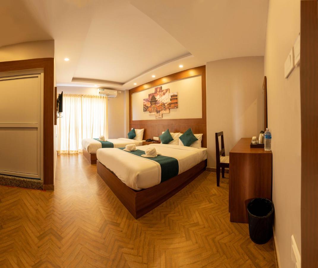 Majheri Resort And Spa Pokhara Exterior photo