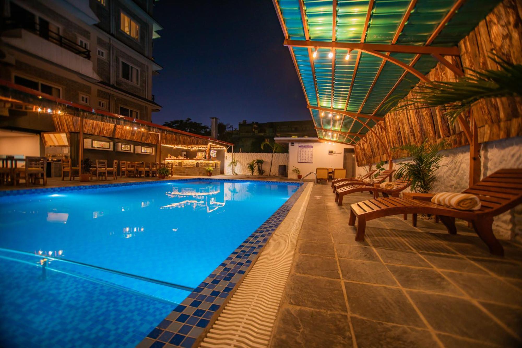Majheri Resort And Spa Pokhara Exterior photo